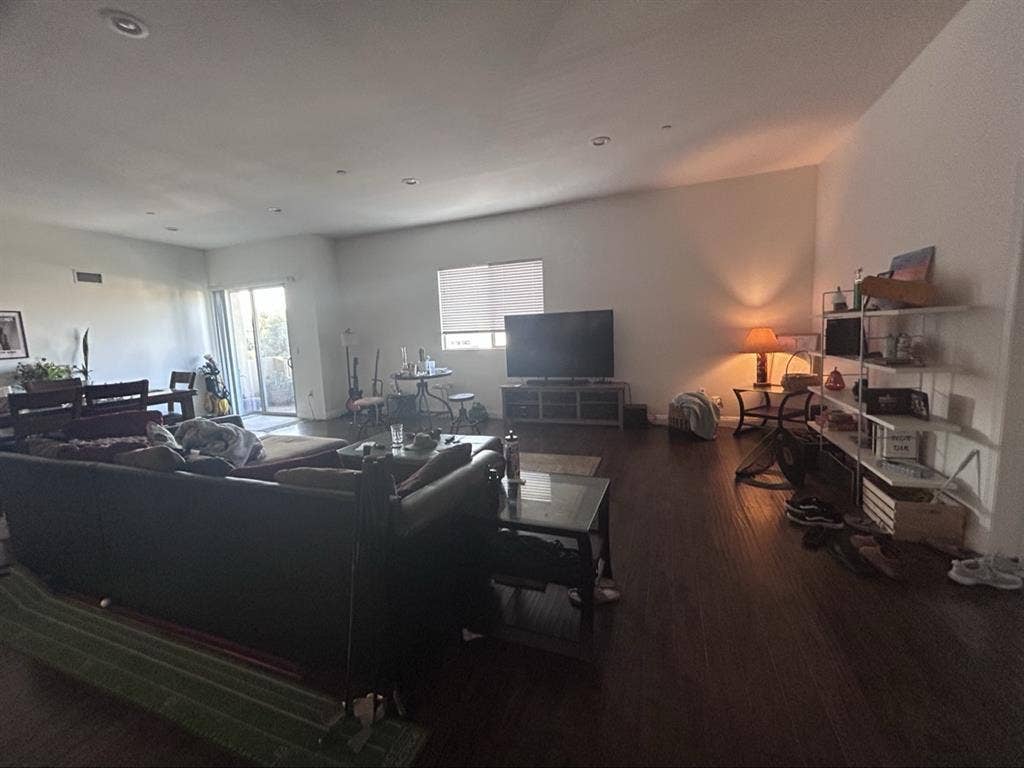 1 Bedroom in Toluca Lake