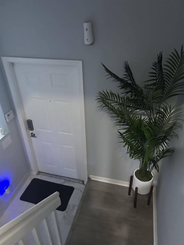 Private room and bathroom