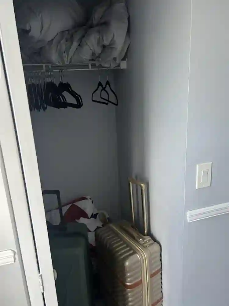 Private room and bathroom