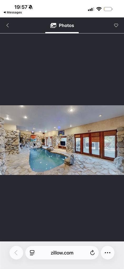 Room available in LA mansionn