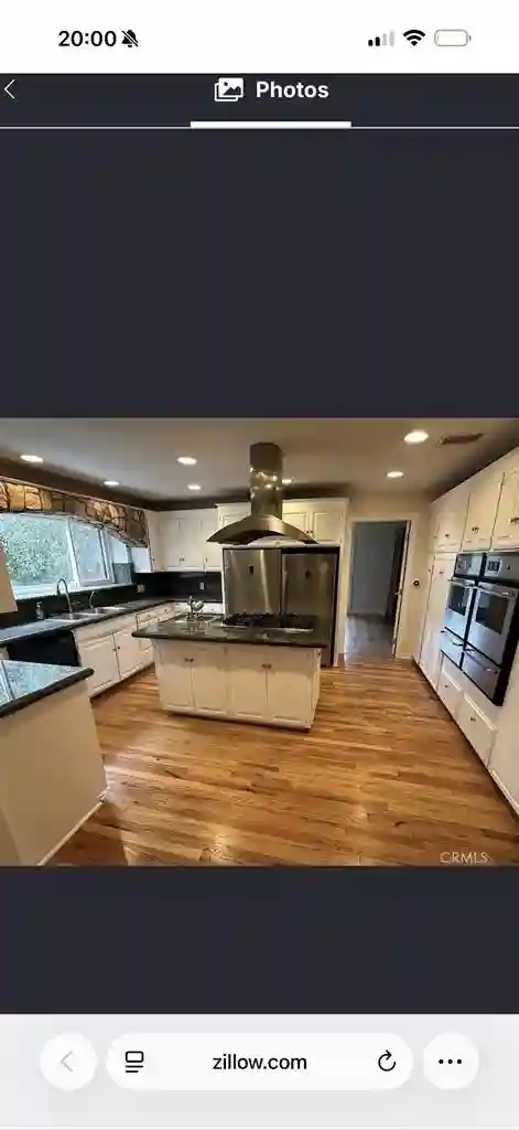 Room available in LA mansionn