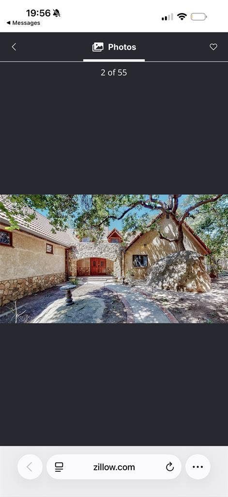 Room available in LA mansionn
