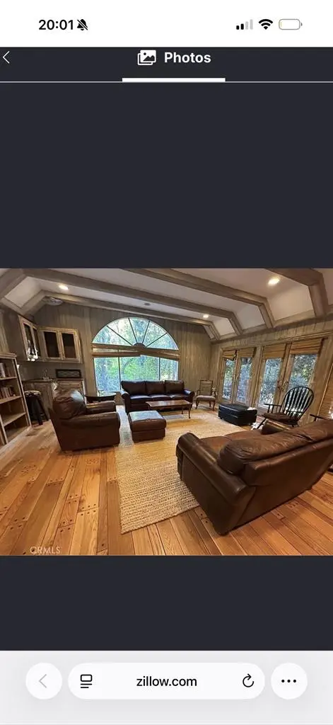 Room available in LA mansionn