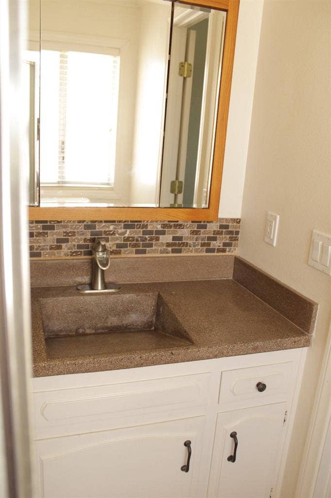 Private Room with Private Bathroomm