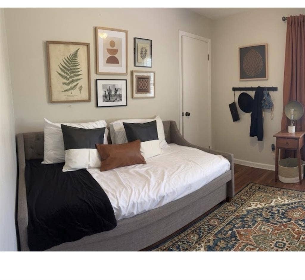 Cozy room near Campus