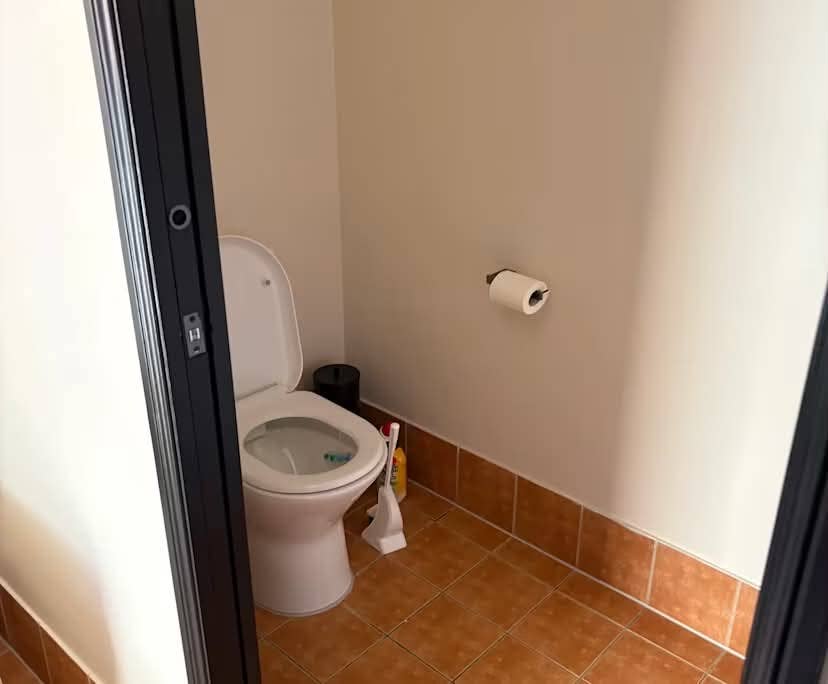Furnished Rooms Available