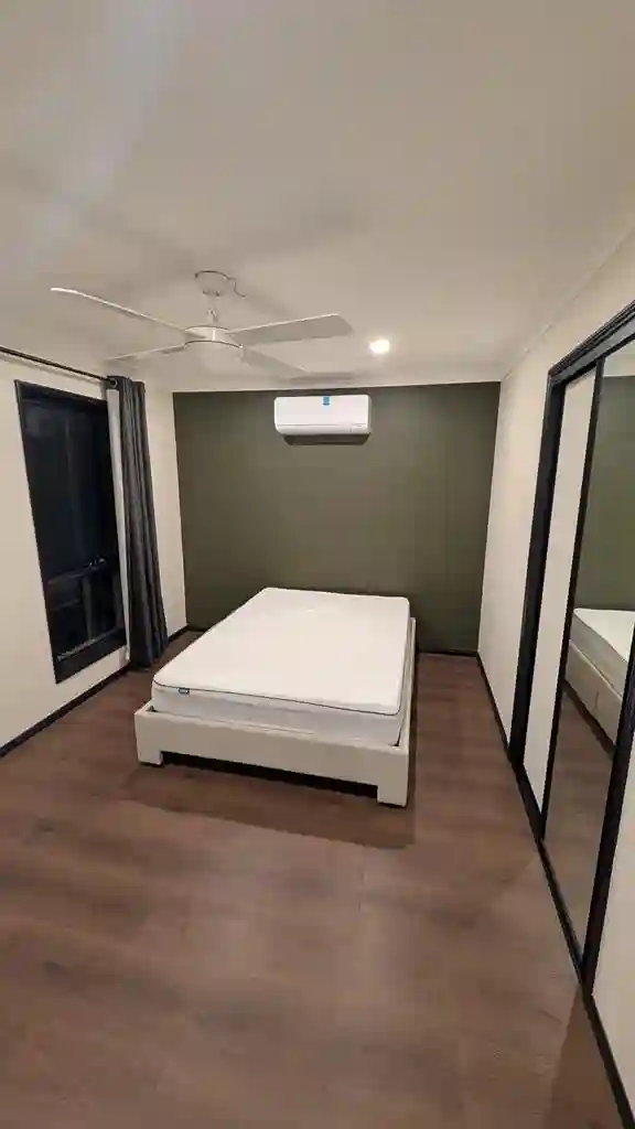 Furnished Rooms Available