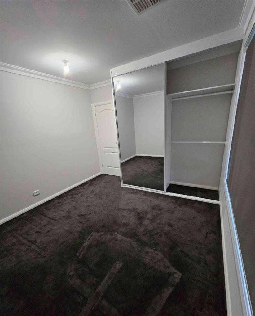 Flat Mate Needed Bills Included