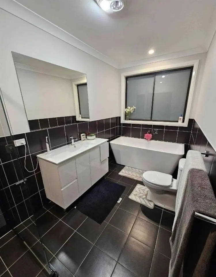 Flat Mate Needed Bills Included