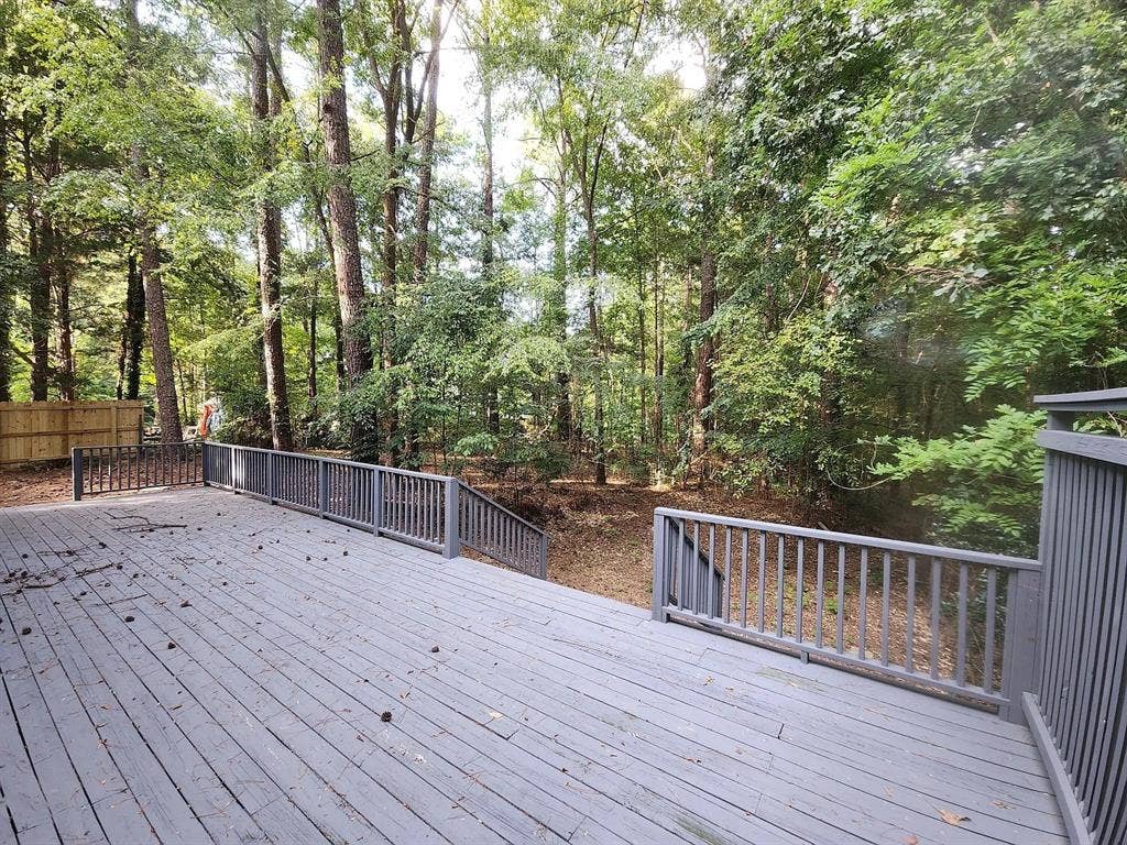 HEART OF RTP! Male Tenant Needed