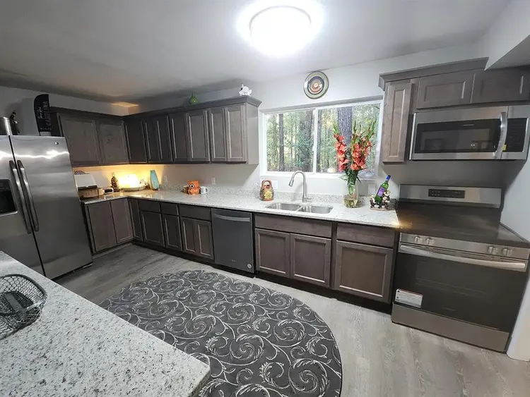 HEART OF RTP! Male Tenant Needed