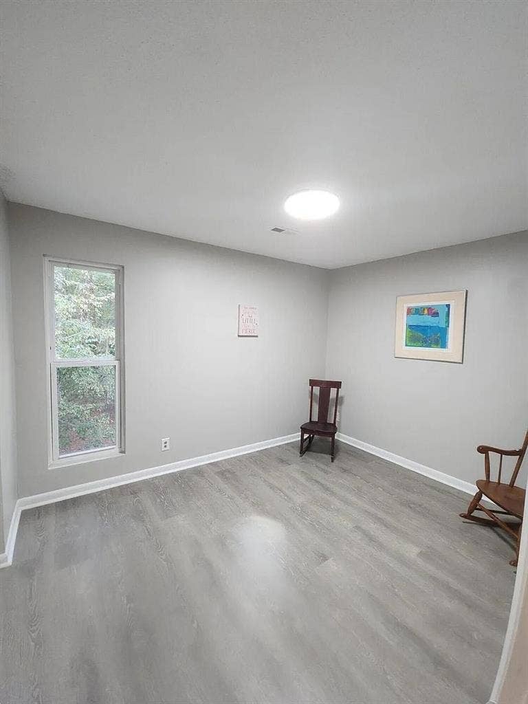 HEART OF RTP! Male Tenant Needed