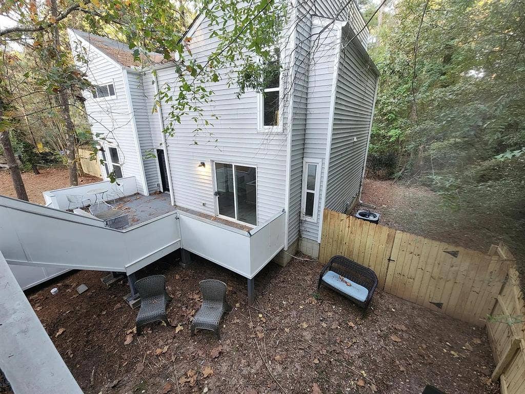 HEART OF RTP! Male Tenant Needed
