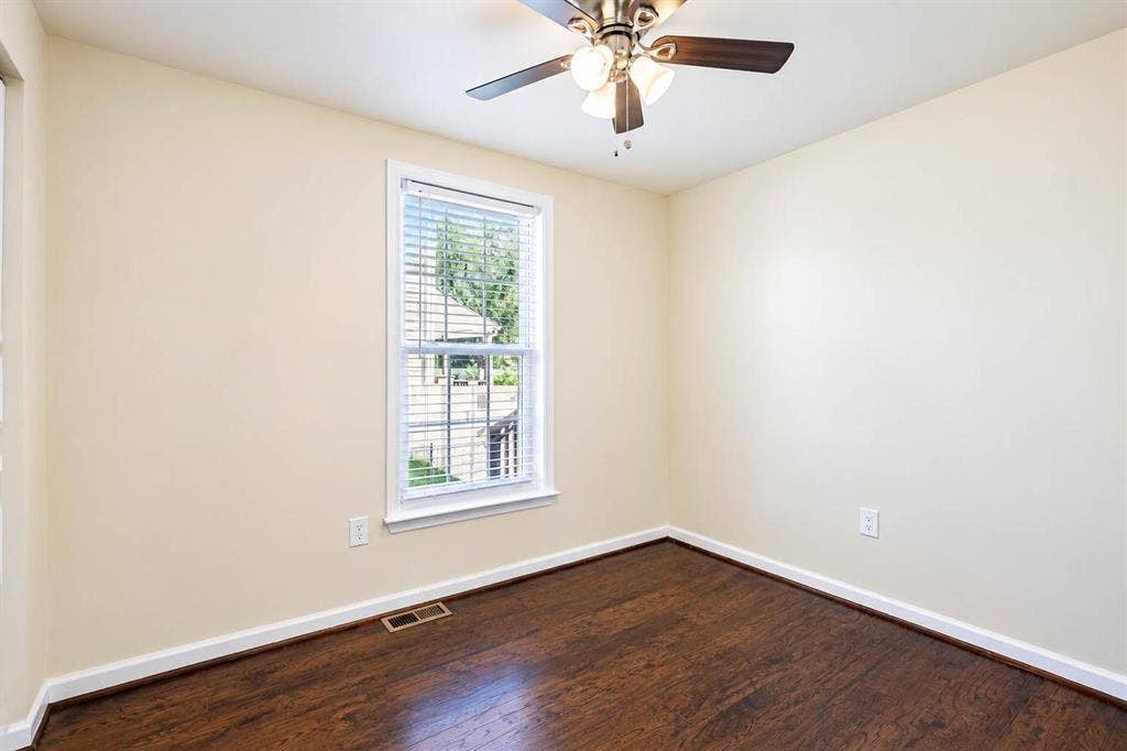 3 BR in Washington