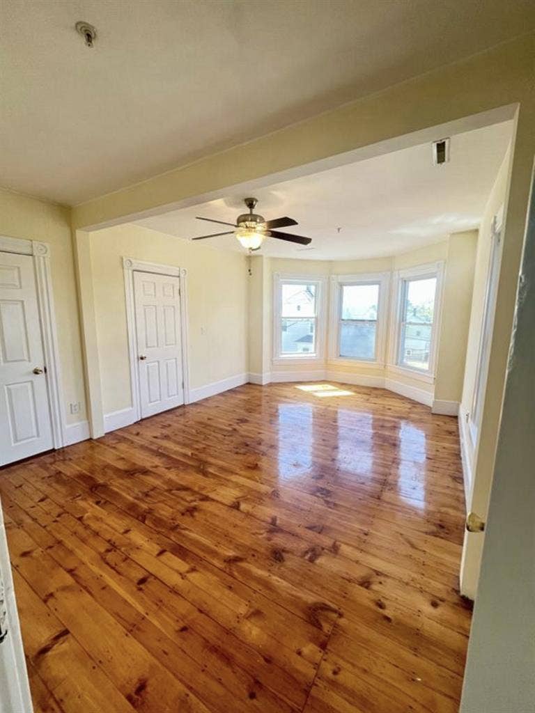 Beautiful apartment in Clinton ma