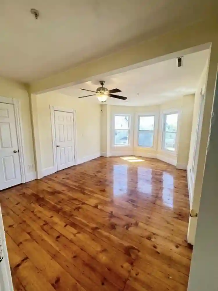 Beautiful apartment in Clinton ma
