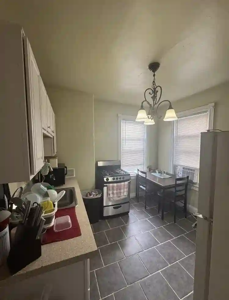 2 for 1- rooms for rent HAMILTON NJ