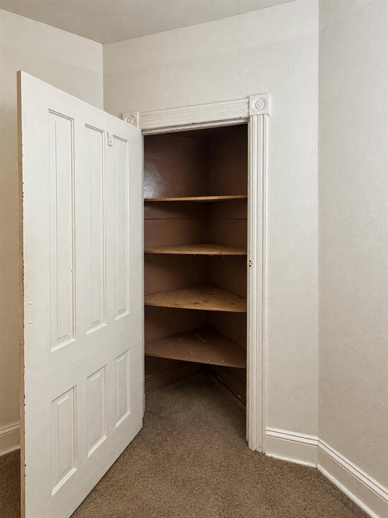 2 for 1- rooms for rent HAMILTON NJ