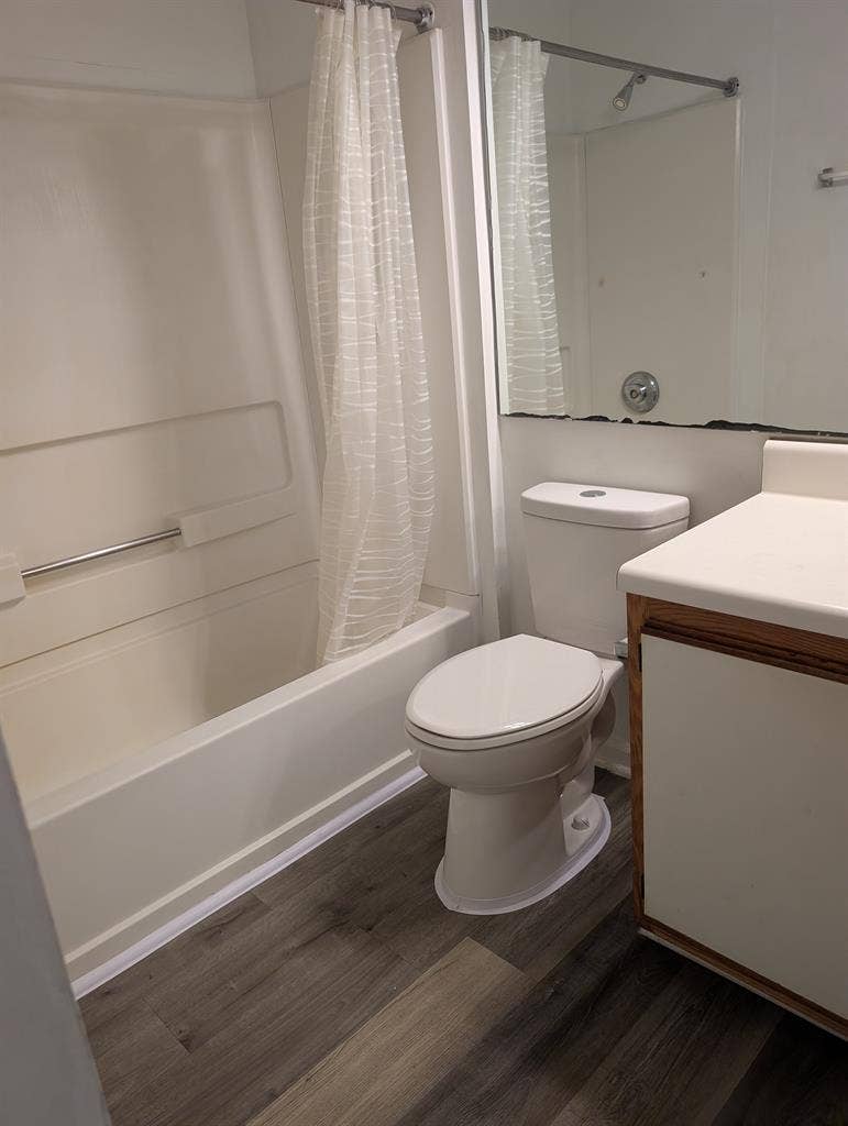 Room for rent in a Condo