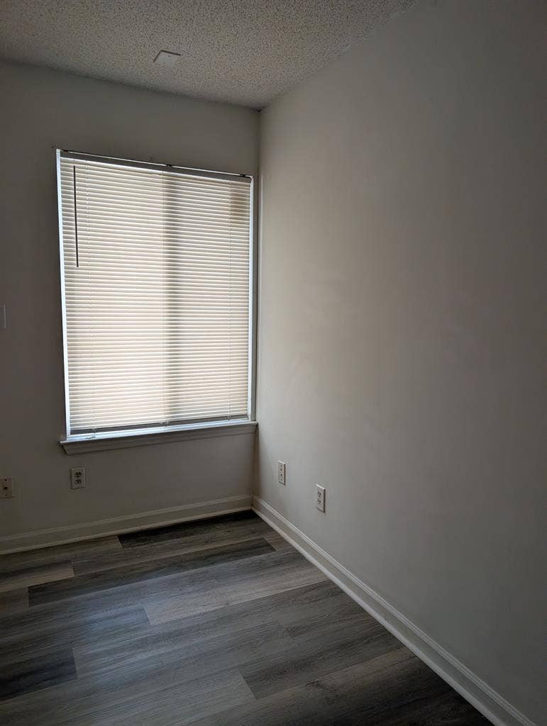 Room for rent in a Condo