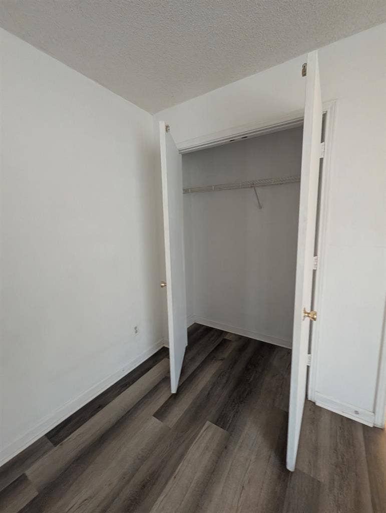 Room for rent in a Condo