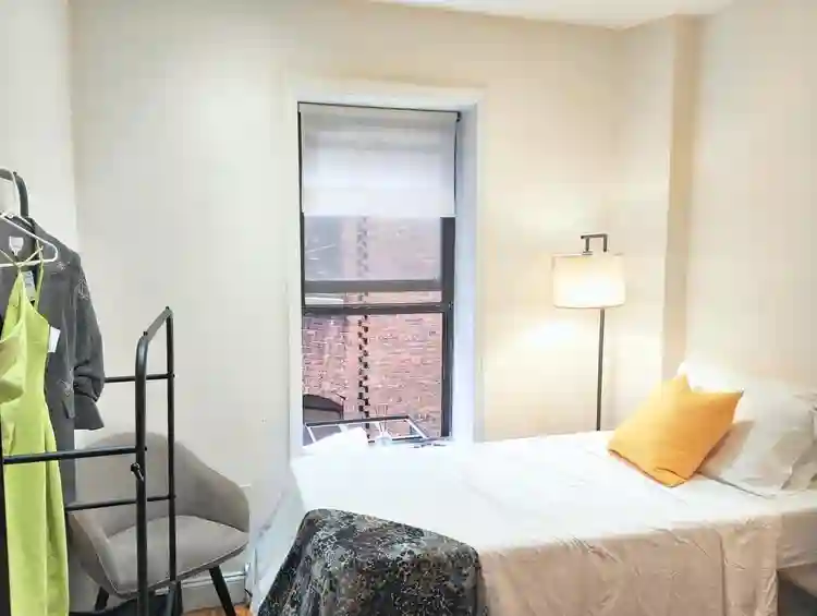 UWS Furnished Room All Included!