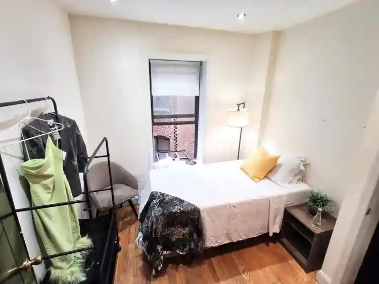 UWS Furnished Room All Included!