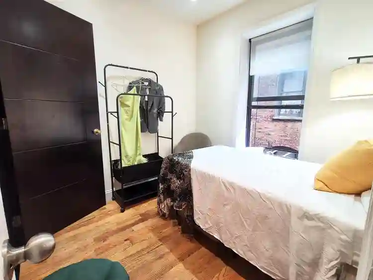UWS Furnished Room All Included!