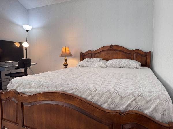 Private Bedroom in Fairfield, Ca