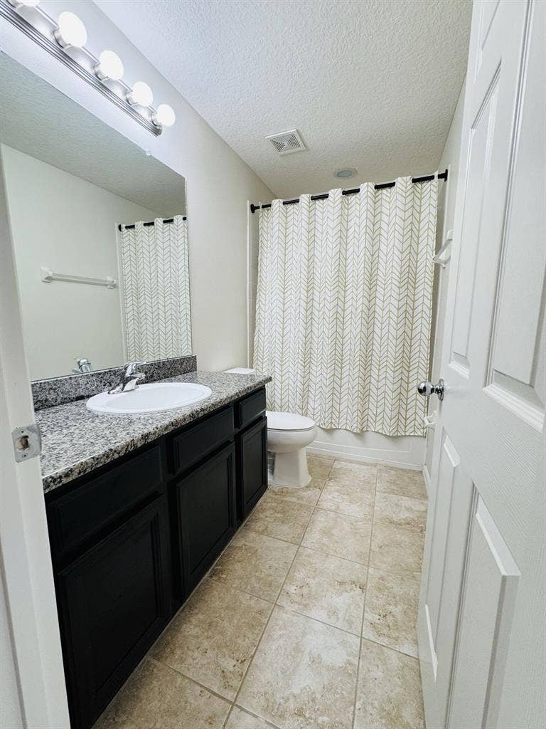 Roommate wanted