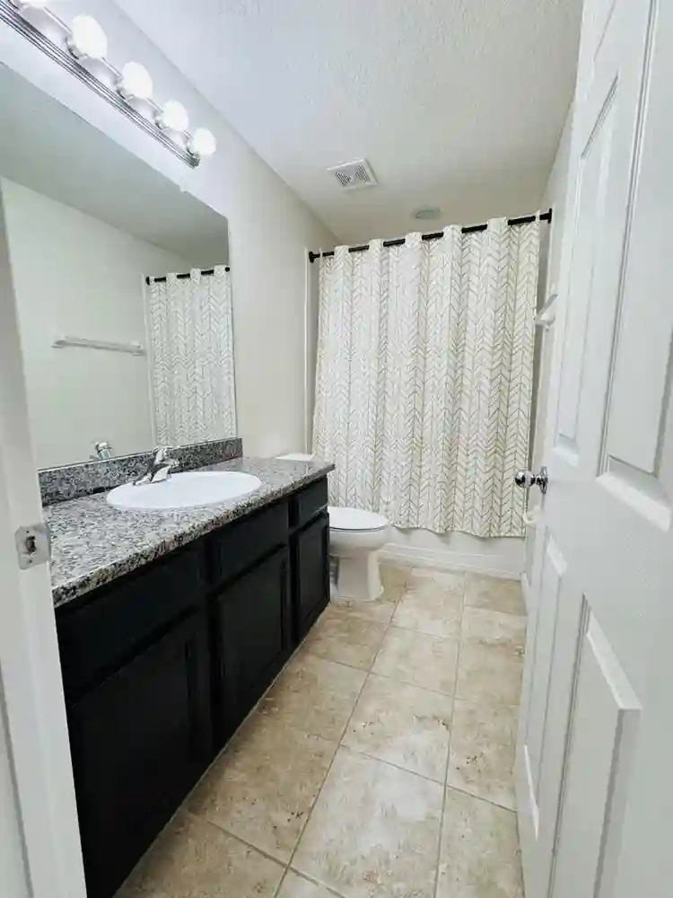 Roommate wanted