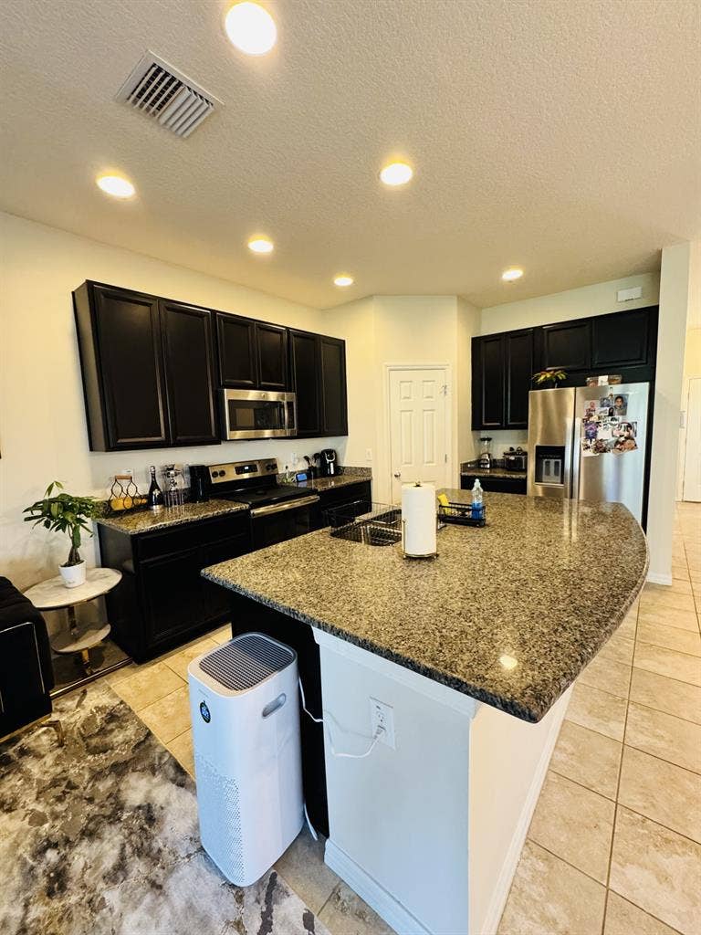 Roommate wanted