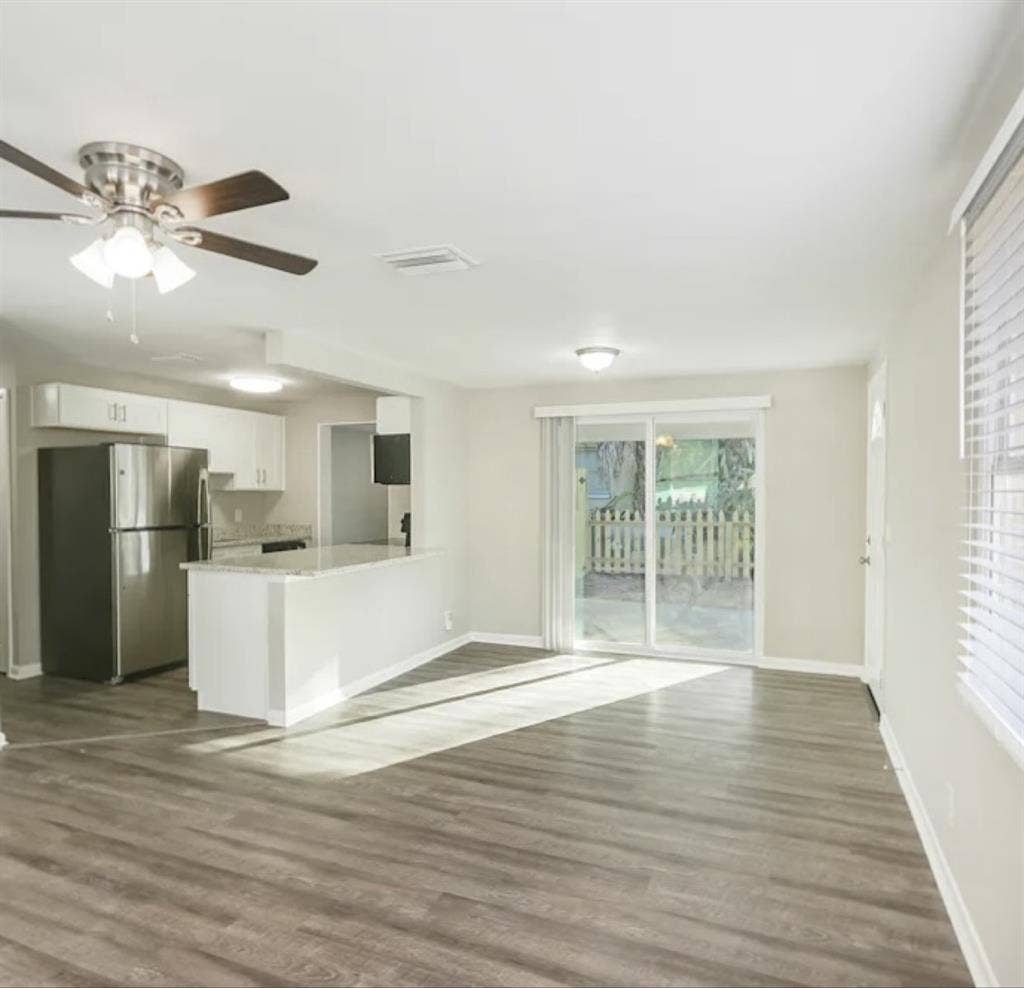 Welcome to this inviting 4bed home.