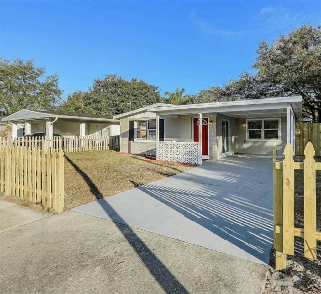 Welcome to this inviting 4bed home.