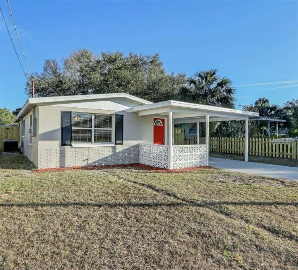 Welcome to this inviting 4bed home.