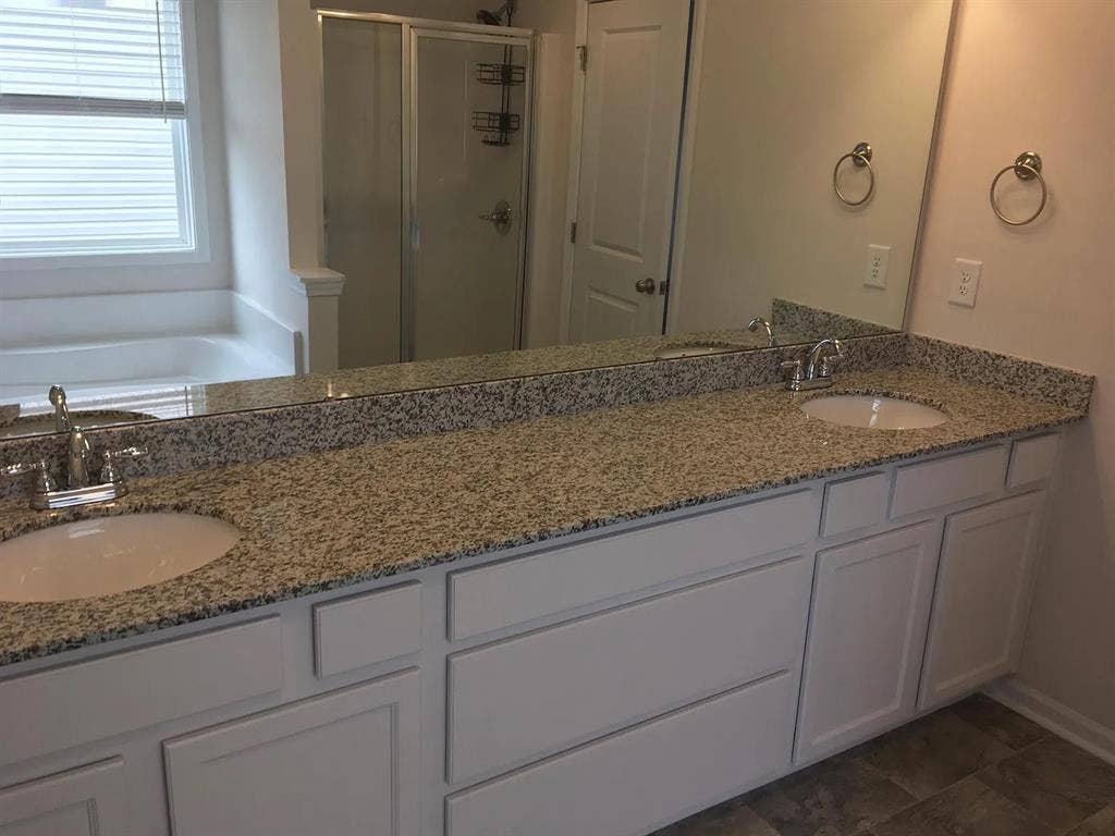 4 BR in Denver