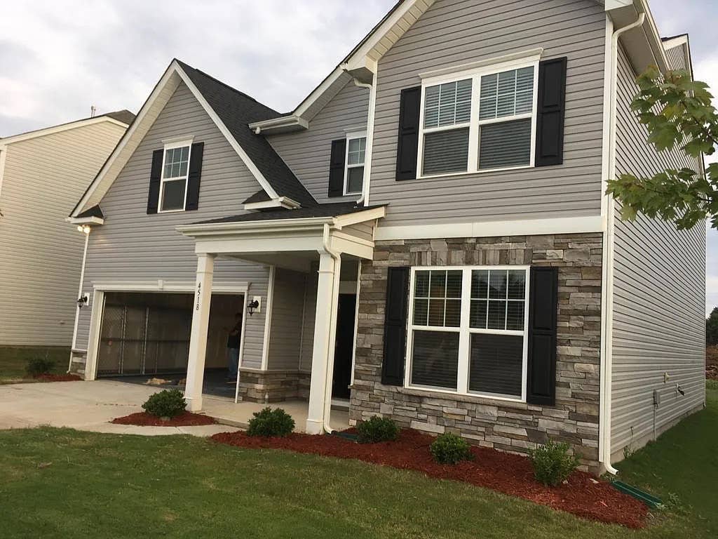 4 BR in Denver