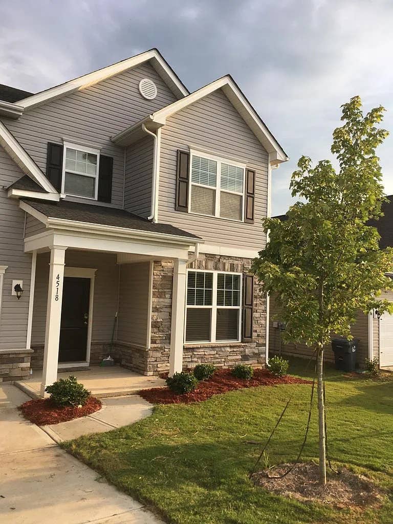 4 BR in Denver