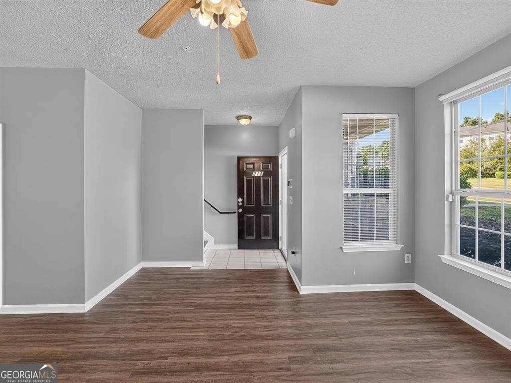 3 BR in Conyers