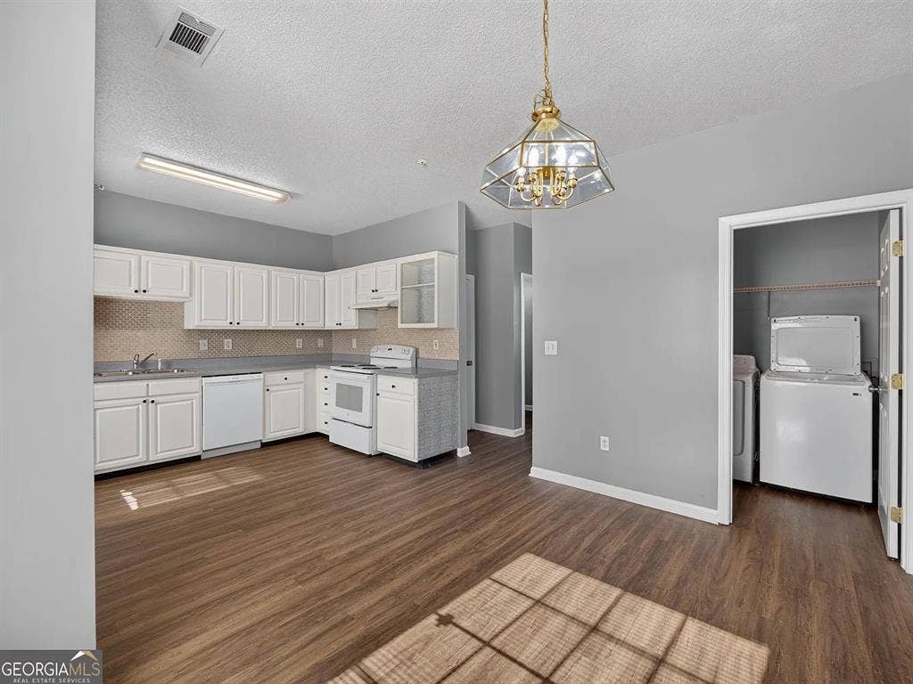3 BR in Conyers