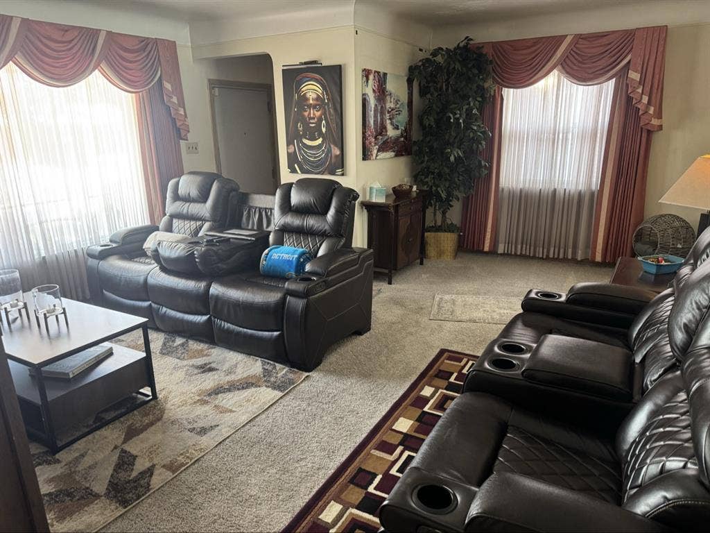 Roommates Wanted