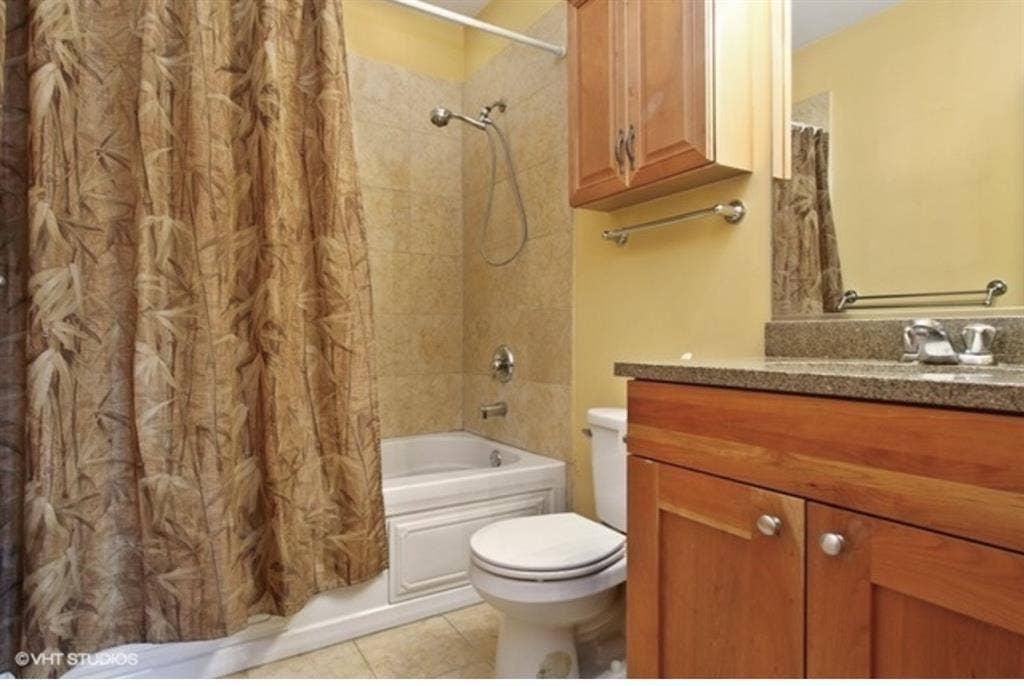 Spacious Room Near Hyde Park