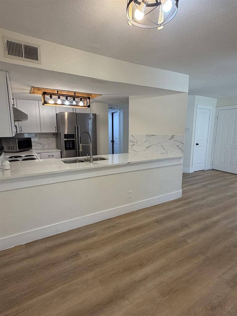 Condo for rentt
