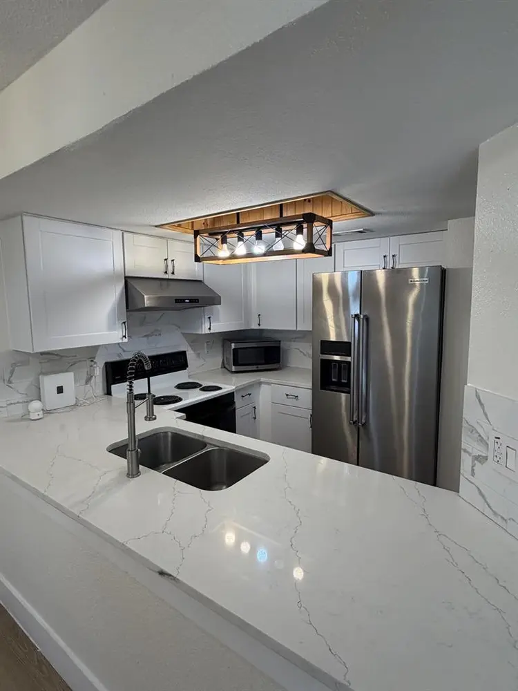 Condo for rentt