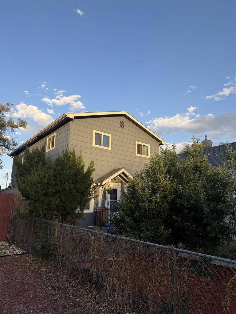Need 1 Roommate!