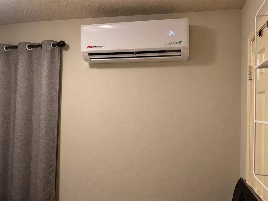 Furnished single room Jersey Vill