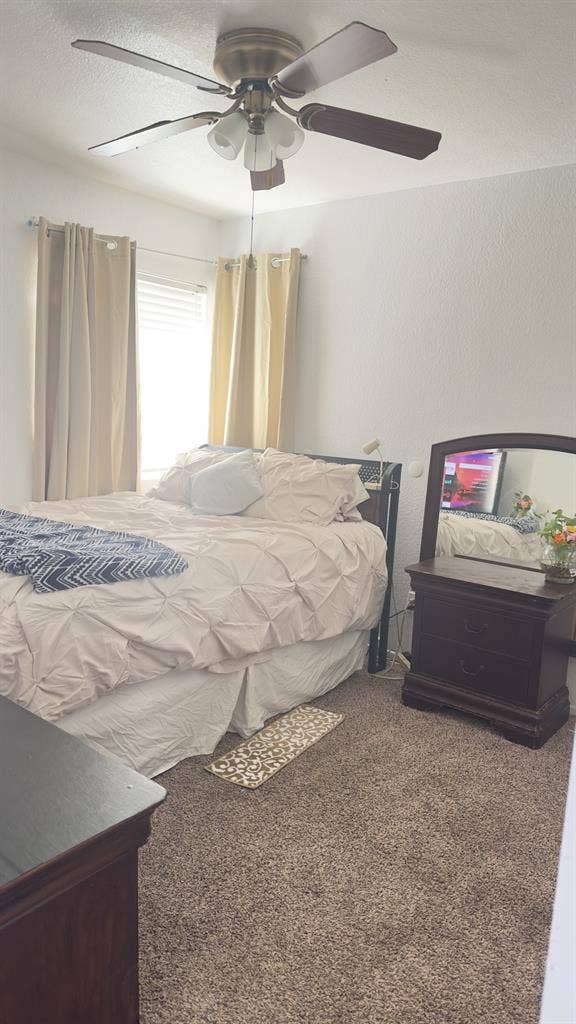 Upstairs room, ready to move in