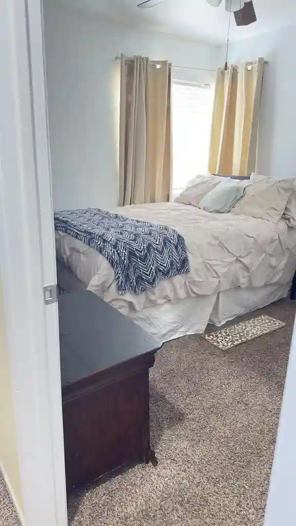 Upstairs room, ready to move in