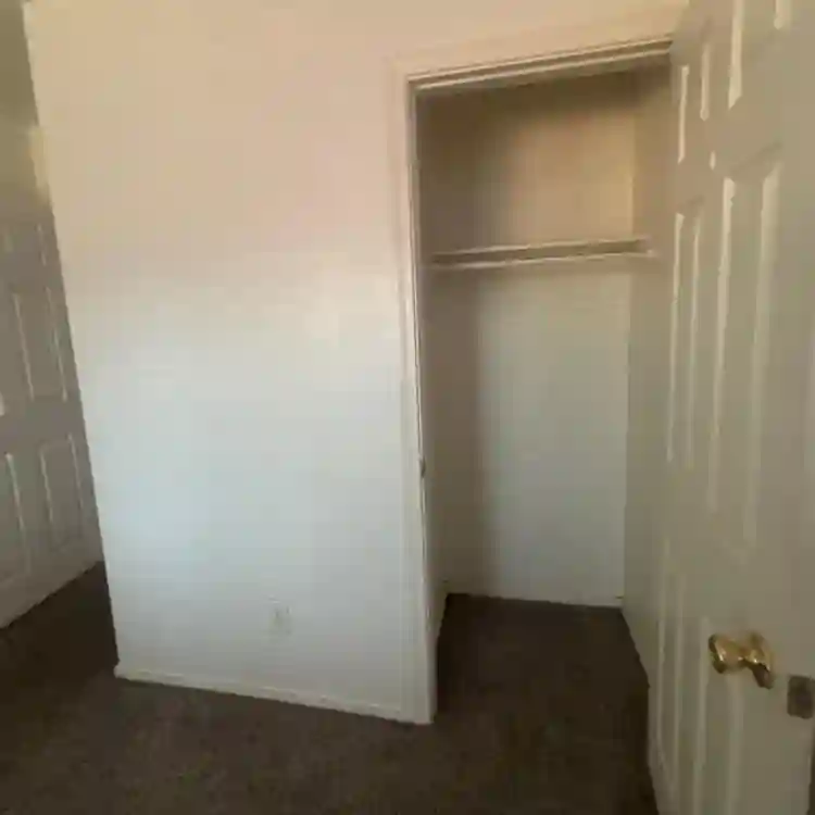 Nice room located in Norco