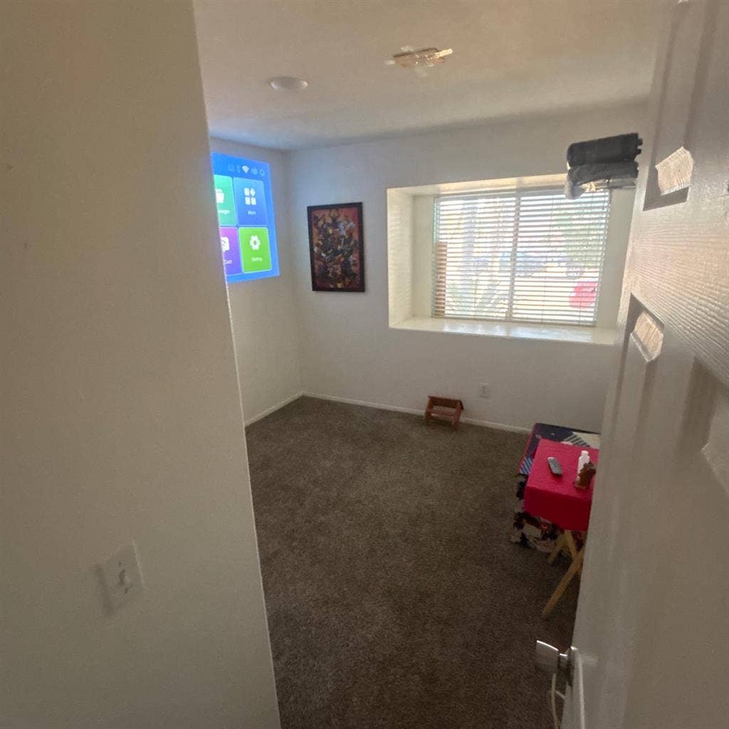 Nice room located in Norco